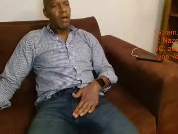 Carine – webcam model profile photo Image 11