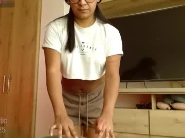 innocent_bianca – webcam model profile photo Image 17