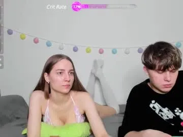 emily_and_ilumi – webcam model profile photo