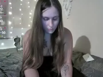 RebekaHart – webcam model profile photo Image 8