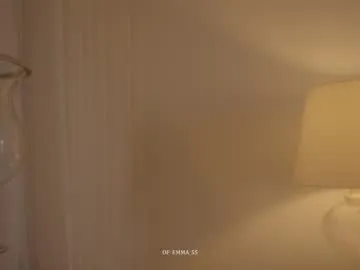 ChloeWills – webcam model profile photo Image 3