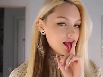 AlexiaBanner – webcam model profile photo Image 9