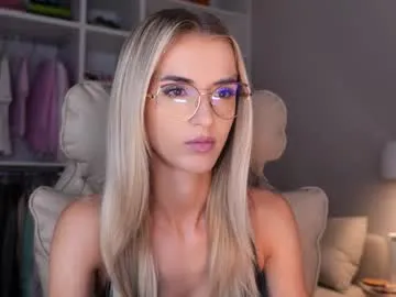 lolaa_darling – webcam model profile photo Image 18