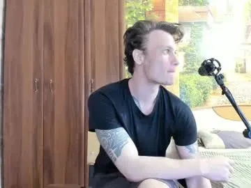 EmiliaWalker – webcam model profile photo Image 14