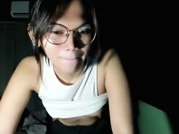 GretaCyrus – webcam model profile photo Image 17