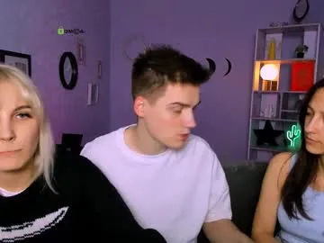 idkusethis – webcam model profile photo Image 5