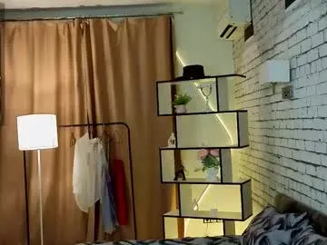 indiandesiguys2023 – webcam model profile photo Image 3