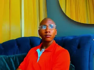 tvycas7 – webcam model profile photo Image 4