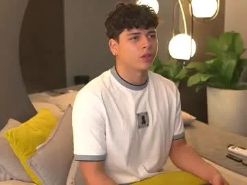 iamsomeone1234 – webcam model profile photo Image 12