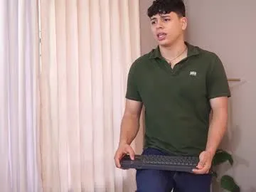 iamsomeone1234 – webcam model profile photo Image 6