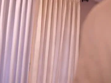 iamsomeone1234 – webcam model profile photo Image 7