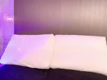 indiandesiguys2023 – webcam model profile photo Image 9