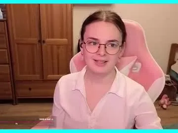 poisonflowers – webcam model profile photo Image 4