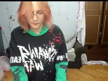 raveneusbiter – webcam model profile photo Image 16