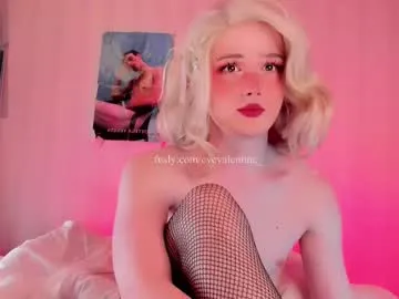 naisharousell – webcam model profile photo Image 4