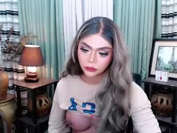 laliwhite – webcam model profile photo Image 16