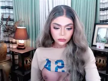 laliwhite – webcam model profile photo Image 18