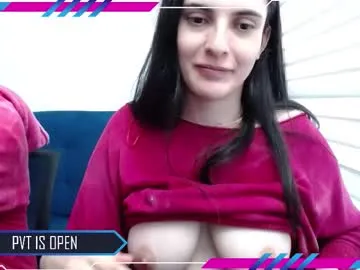 mae_nathan – webcam model profile photo Image 14