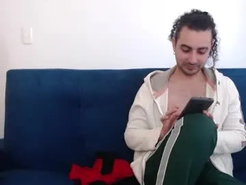 mae_nathan – webcam model profile photo Image 4