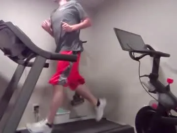 AlyBellemore – webcam model profile photo Image 2