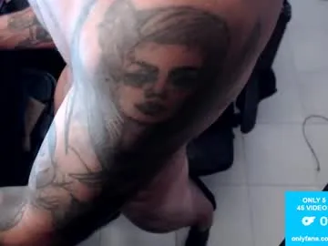 lolaa_darling – webcam model profile photo Image 9