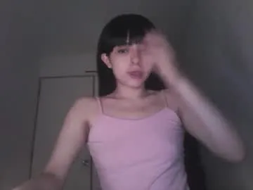 LuluWilde – webcam model profile photo Image 8