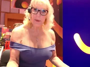 Lanna – webcam model profile photo Image 18