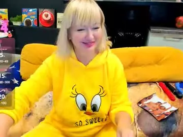 AdrennaLynee – webcam model profile photo Image 17