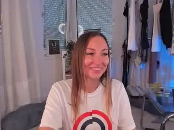 iamsomeone1234 – webcam model profile photo Image 18