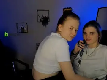 mae_nathan – webcam model profile photo Image 11