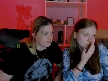 mae_nathan – webcam model profile photo Image 15