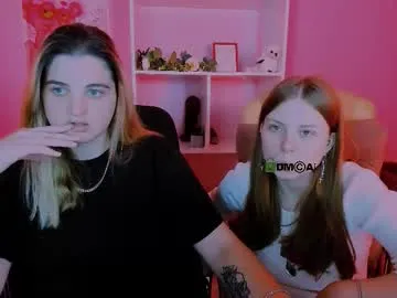 mae_nathan – webcam model profile photo Image 16