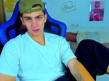 emilywarren296 – webcam model profile photo Image 10