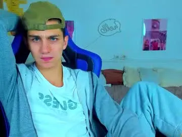 emilywarren296 – webcam model profile photo Image 11