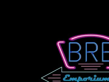 emilywarren296 – webcam model profile photo Image 14