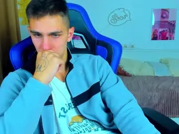 emilywarren296 – webcam model profile photo Image 15