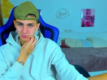 emilywarren296 – webcam model profile photo Image 17