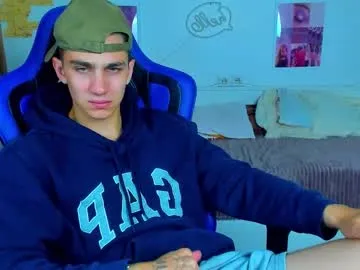 emilywarren296 – webcam model profile photo Image 6