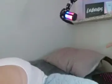 aliceclark__ – webcam model profile photo Image 4