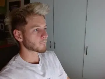 keranimaralaa33409304290 – webcam model profile photo Image 15