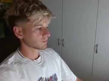 keranimaralaa33409304290 – webcam model profile photo Image 3