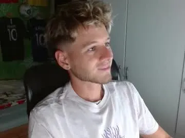 keranimaralaa33409304290 – webcam model profile photo Image 6