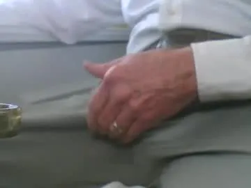 iamsomeone1234 – webcam model profile photo Image 5