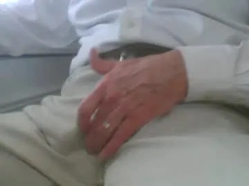 iamsomeone1234 – webcam model profile photo Image 6