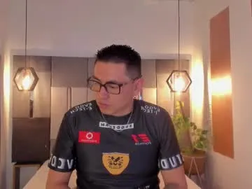 AmelyLu – webcam model profile photo Image 11