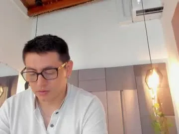 AmelyLu – webcam model profile photo Image 18