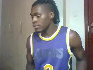 MysticRaye – webcam model profile photo Image 7