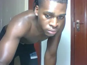 MysticRaye – webcam model profile photo Image 8