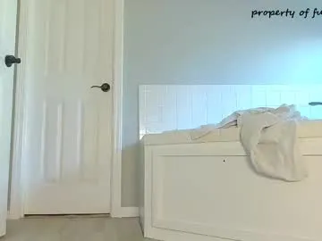 iamsomeone1234 – webcam model profile photo Image 13