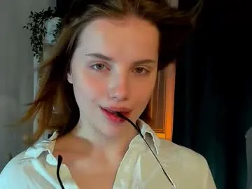 beaute_fatale – webcam model profile photo Image 17